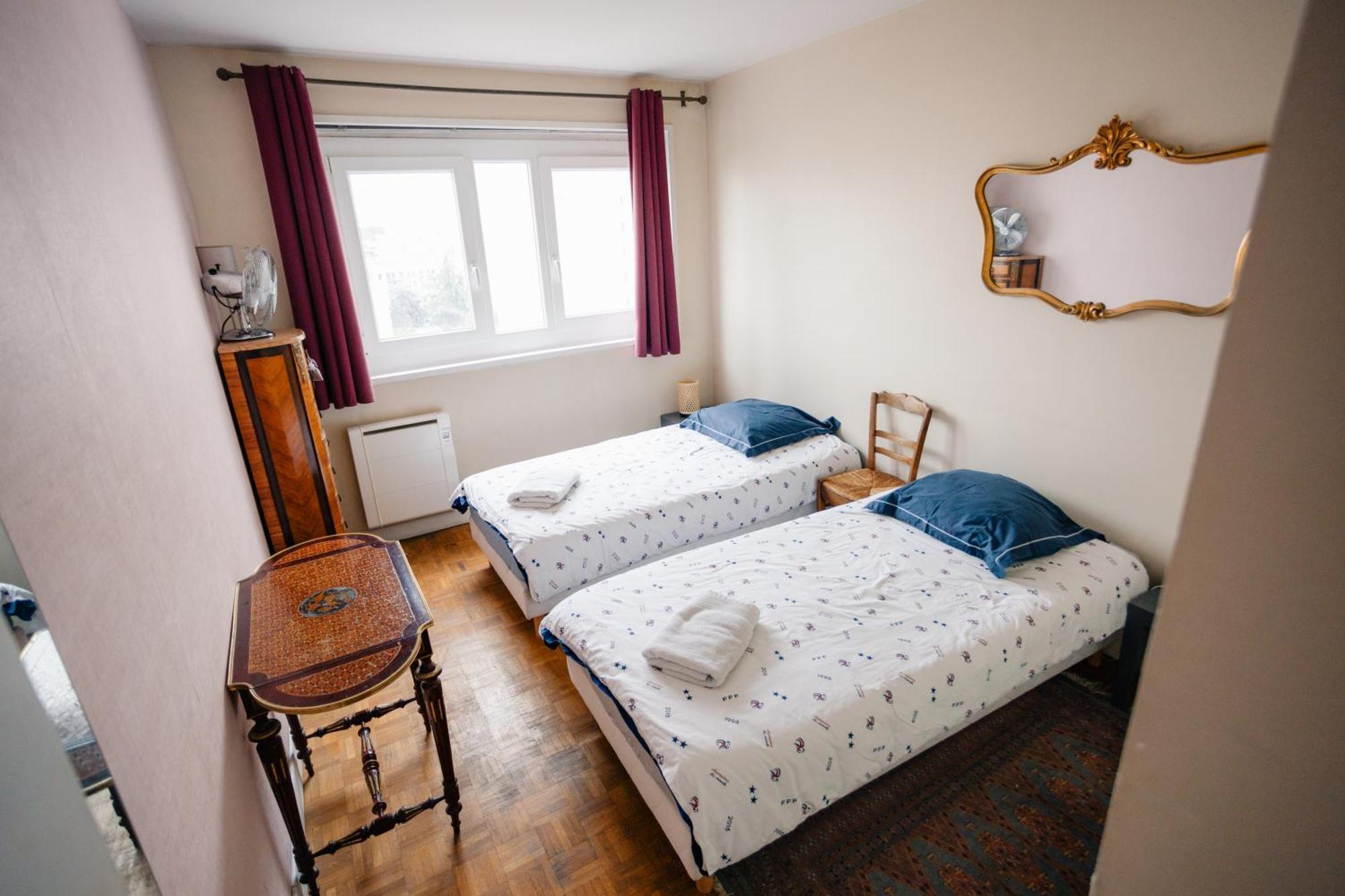 The Cosy Eiffel Apartment Paris